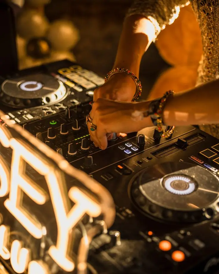 8a72780991b0aa7fd6e5e75a95c36ab5